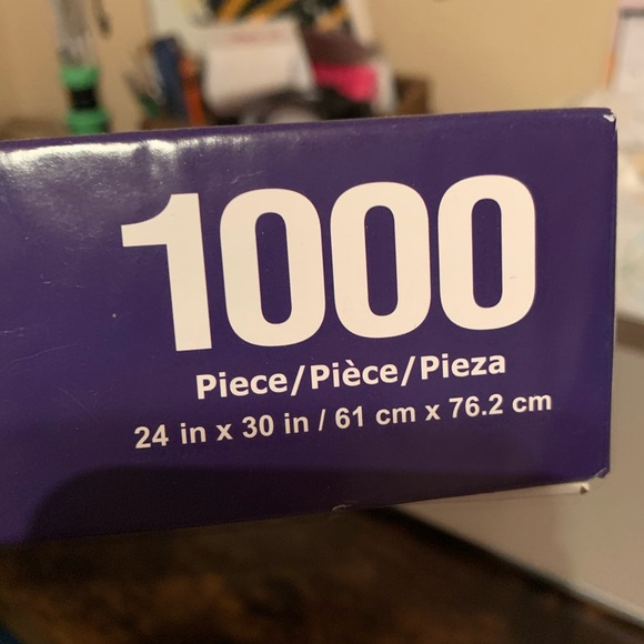 1000 Piece Puzzle - Picture 2 of 2